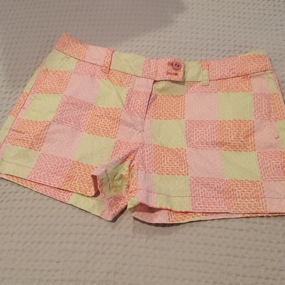 Vineyard Vines whales patchwork shorts 8